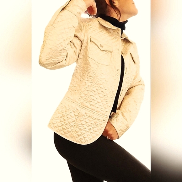 Vintage Women's  Quilted Satin Jacket I.E Relaxed size Medium - Picture 12 of 12